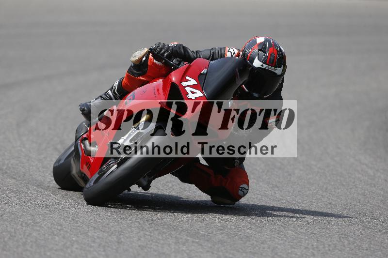 Archiv-2025/27 12.06.2025 Ducati Schweiz Trackday Warmup  ADR/gelb-jeaune/14